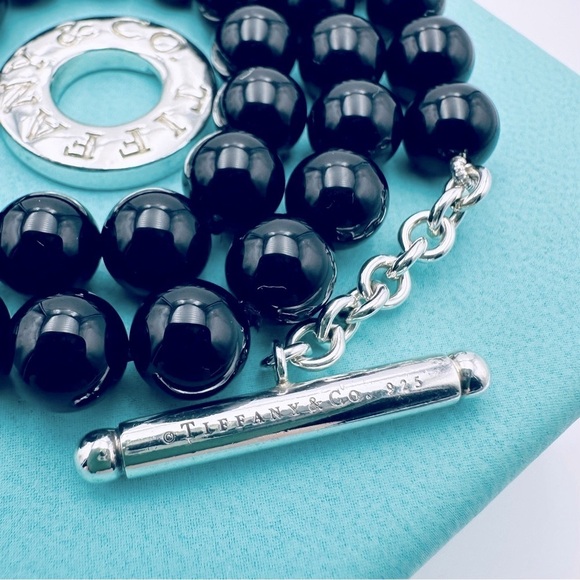 Tiffany & Co. 18” Black Onyx Toggle Necklace in Silver with Packaging - Picture 4 of 10